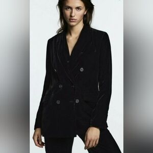 Zara Black Double-Breasted Velvet Blazer